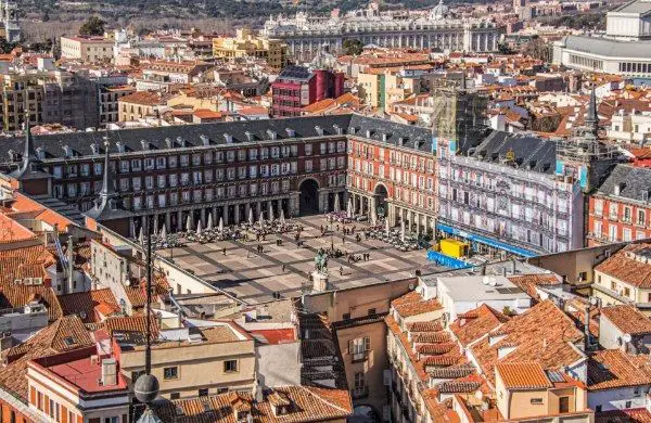 consejos para viajar a madrid en verano