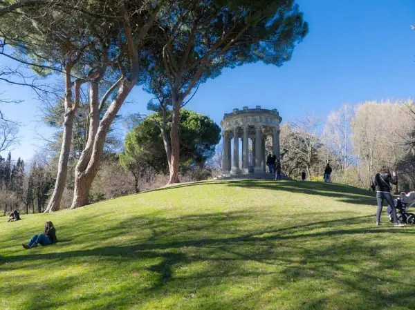 parque del capricho alameda de osuna