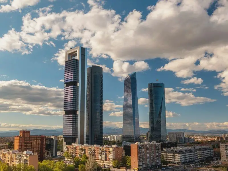 Cuatro Torres Madrid curiosidades