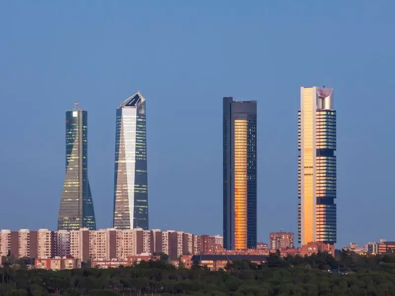 Las Cuatro Torres Turismo en Madrid