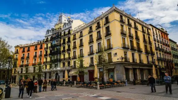 plaza de oriente restaurantes