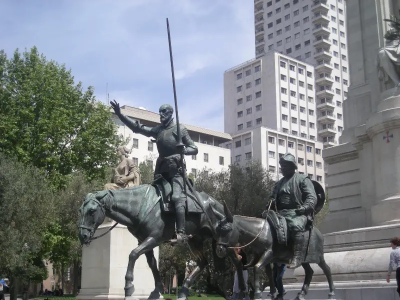 Monumento_a_Cervantes_2008