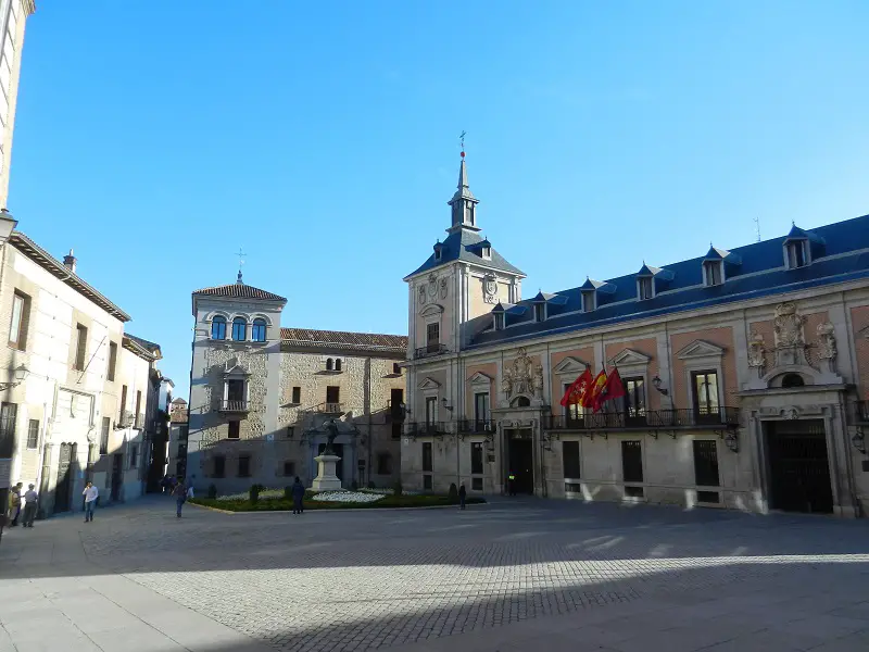 plaza de la villa madrid visita