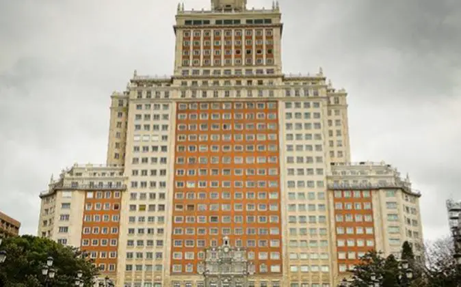 edificio españa riu