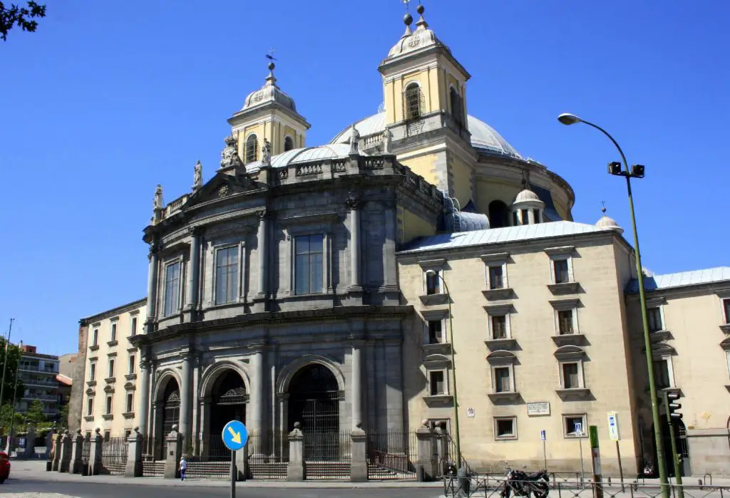 Basílica_de_San_Francisco_el_Grande_(Madrid)_13