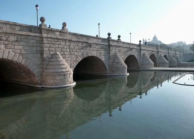 Puente_de_Segovia_(Madrid)_08