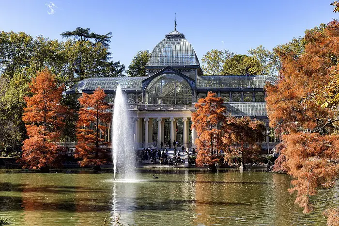 Palacio_de_Cristal,_Retiro,_Madrid
